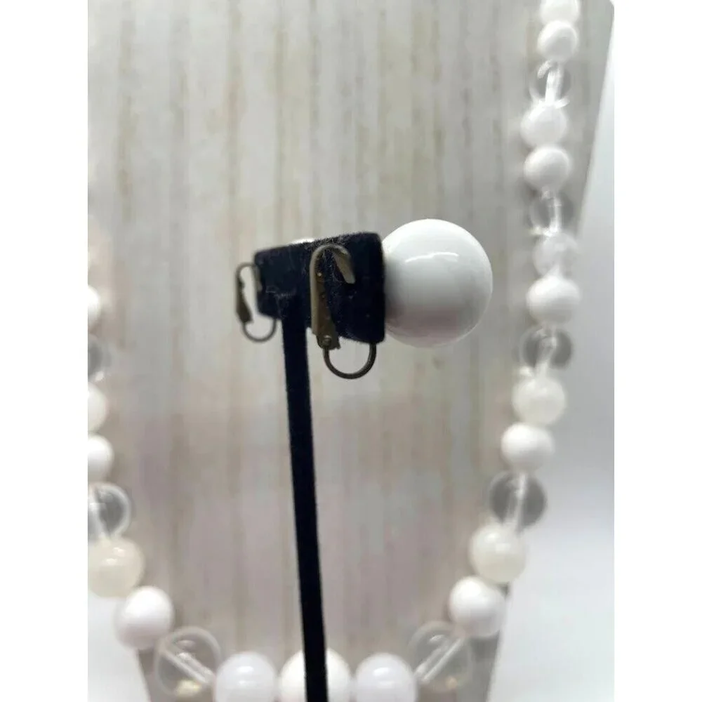 Vintage Plastic Graduated Beads Opaque White Clear 29